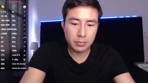 Snapshot of andrewmhilton_ chatting on 02/20/25, 08:14 andrewmhilton_ online show from 02/20/25, 08:14