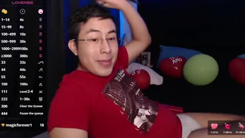 Snapshot of andrewmhilton_ chatting on 02/22/25, 02:17 andrewmhilton_ online show from 02/22/25, 02:17