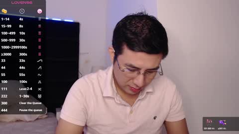 Snapshot of andrewmhilton_ chatting on 02/22/25, 06:41 andrewmhilton_ online show from 02/22/25, 06:41