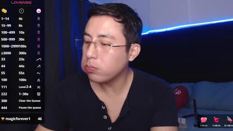 Snapshot of andrewmhilton_ chatting on 02/24/25, 02:19 andrewmhilton_ online show from 02/24/25, 02:19