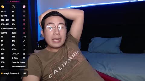 Snapshot of andrewmhilton_ chatting on 02/24/25, 11:30 andrewmhilton_ online show from 02/24/25, 11:30