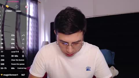 Snapshot of andrewmhilton_ chatting on 03/09/25, 08:21 andrewmhilton_ online show from 03/09/25, 08:21