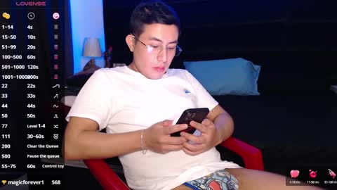 Snapshot of andrewmhilton_ chatting on 03/09/25, 11:25 andrewmhilton_ online show from 03/09/25, 11:25