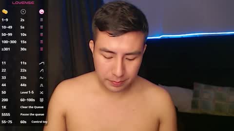 Snapshot of andrewmhilton_ chatting on 09/18/25, 07:10 andrewmhilton_ online show from 09/18/25, 07:10