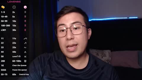 Snapshot of andrewmhilton_ chatting on 11/06/25, 06:03 andrewmhilton_ online show from 11/06/25, 06:03