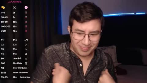 Snapshot of andrewmhilton_ chatting on 11/18/25, 07:13 andrewmhilton_ online show from 11/18/25, 07:13