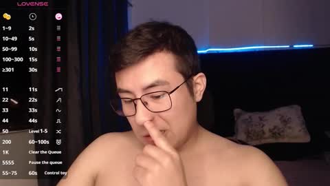 Snapshot of andrewmhilton_ chatting on 11/20/25, 05:07 andrewmhilton_ online show from 11/20/25, 05:07