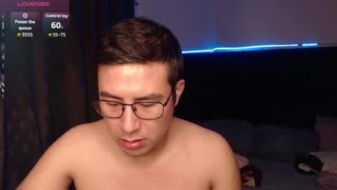 Snapshot of andrewmhilton_ chatting on 12/01/25, 06:07 andrewmhilton_ online show from 12/01/25, 06:07