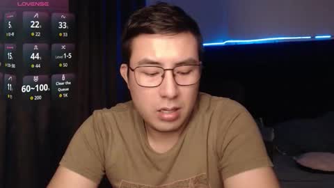 Snapshot of andrewmhilton_ chatting on 12/02/25, 06:30 andrewmhilton_ online show from 12/02/25, 06:30