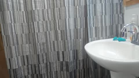 andrewo42601 online show from 10/01/25, 04:07