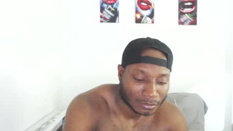 Snapshot of andrewoconnor__ chatting on 11/26/25, 12:17 Andrew Oconnor online show from 11/26/25, 12:17