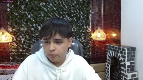 Snapshot of andrewsmile_ chatting on 01/13/25, 11:17 ANDREW online show from 01/13/25, 11:17