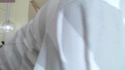 Snapshot of andrewsmile_ chatting on 01/27/25, 03:18 ANDREW online show from 01/27/25, 03:18