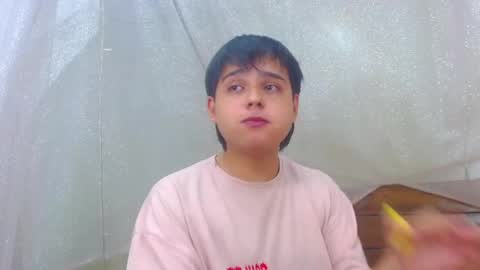 Snapshot of andrewsmile_ chatting on 02/22/25, 06:41 ANDREW online show from 02/22/25, 06:41