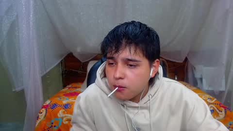 Snapshot of andrewsmile_ chatting on 02/24/25, 12:16 ANDREW online show from 02/24/25, 12:16