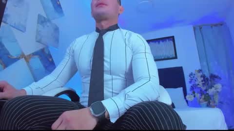 Snapshot of andrewstelee chatting on 03/05/25, 02:14 andrewstelee online show from 03/05/25, 02:14