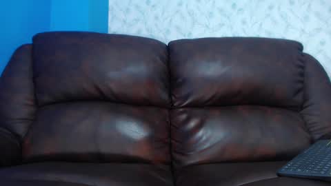 Snapshot of andreww_whitee chatting on 12/21/24, 03:36 AndreW White online show from 12/21/24, 03:36