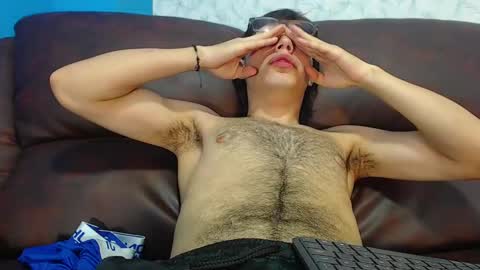 Snapshot of andreww_whitee chatting on 01/18/25, 11:00 AndreW White online show from 01/18/25, 11:00