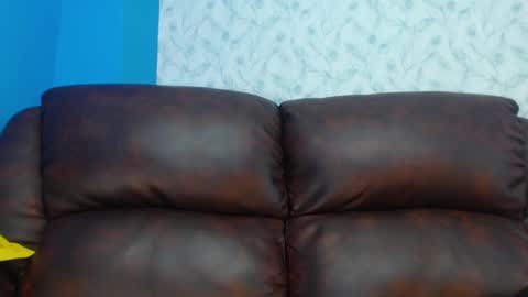 Snapshot of andreww_whitee chatting on 02/14/25, 09:21 AndreW White online show from 02/14/25, 09:21