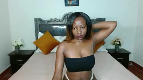 Snapshot of andrienna chatting on 10/15/25, 05:51 Anna online show from 10/15/25, 05:51