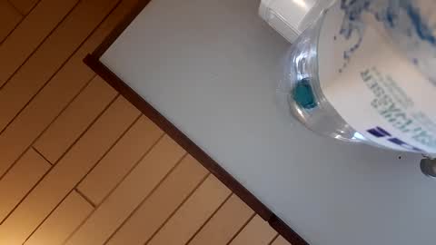 Snapshot of andris40 chatting on 09/22/25, 01:46 andris40 online show from 09/22/25, 01:46