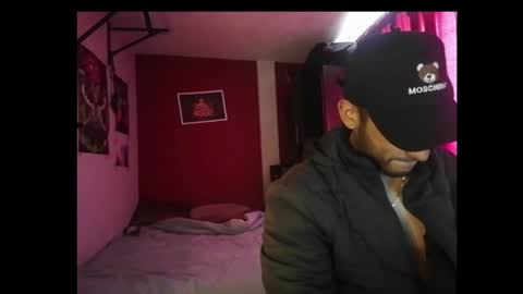 Snapshot of androdd666 chatting on 12/30/24, 04:19 androd666 online show from 12/30/24, 04:19