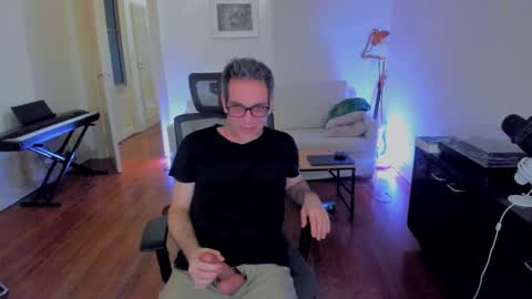 Andrew online show from 12/12/24, 08:25