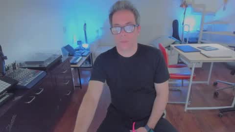 Andrew online show from 09/25/25, 04:32