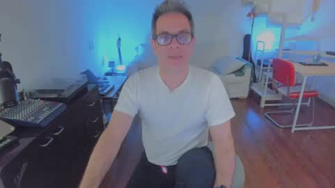 Andrew online show from 10/02/25, 12:17