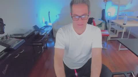 Andrew online show from 10/05/25, 04:16