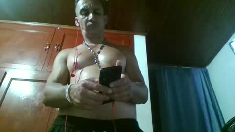andy101075 online show from 05/30/26, 07:49