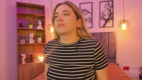 Snapshot of andy_and_emma chatting on 12/08/24, 03:45 andy_and_emma online show from 12/08/24, 03:45