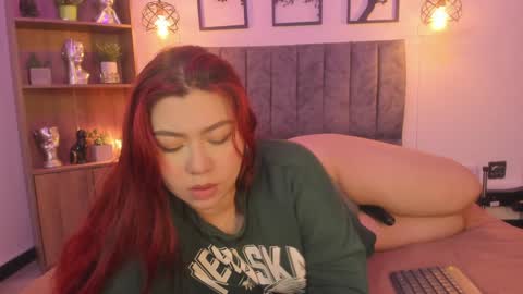 Snapshot of andy_and_emma chatting on 12/09/24, 03:54 andy_and_emma online show from 12/09/24, 03:54