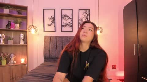 Snapshot of andy_and_emma chatting on 02/16/25, 03:48 andy_and_emma online show from 02/16/25, 03:48