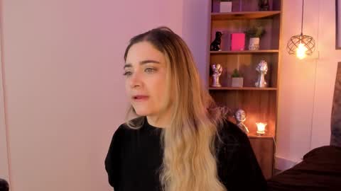 Snapshot of andy_and_emma chatting on 02/20/25, 12:47 andy_and_emma online show from 02/20/25, 12:47