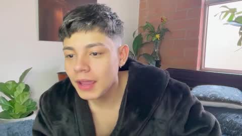 Snapshot of andy_belier chatting on 03/04/26, 02:01 Andy online show from 03/04/26, 02:01