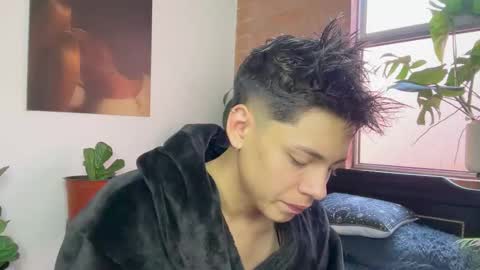 Snapshot of andy_belier chatting on 03/07/26, 12:35 Andy online show from 03/07/26, 12:35