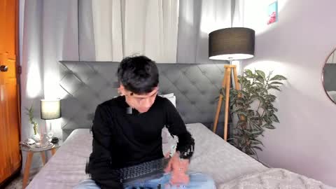 Snapshot of andy_belier chatting on 04/04/26, 11:24 Andy online show from 04/04/26, 11:24