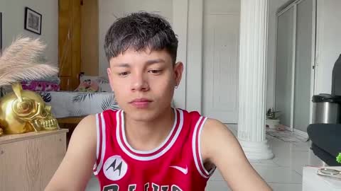 Snapshot of andy_belier chatting on 04/10/26, 04:12 Andy online show from 04/10/26, 04:12