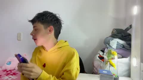 Snapshot of andy_belier chatting on 04/21/26, 03:39 Andy online show from 04/21/26, 03:39