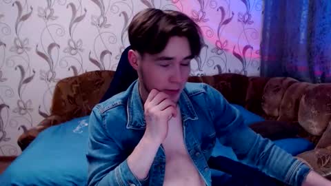 Snapshot of andy_booy chatting on 03/26/26, 09:53 Andy online show from 03/26/26, 09:53