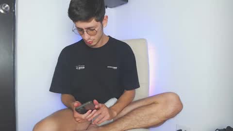 andy_collins__ online show from 10/16/25, 03:29