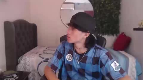 andy_dan1 online show from 12/10/24, 06:38