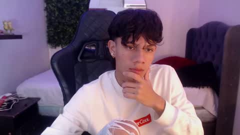 andy_dan1 online show from 02/24/25, 08:58