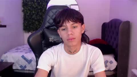 andy_dan1 online show from 03/06/25, 01:35