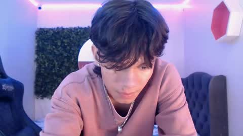 andy_dan1 online show from 03/12/25, 04:02