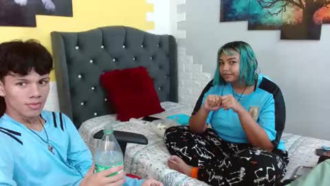 andy_dan1 online show from 11/25/25, 02:39