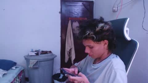 Snapshot of andy_dan1 chatting on 06/08/26, 10:48 andy_dan1 online show from 06/08/26, 10:48