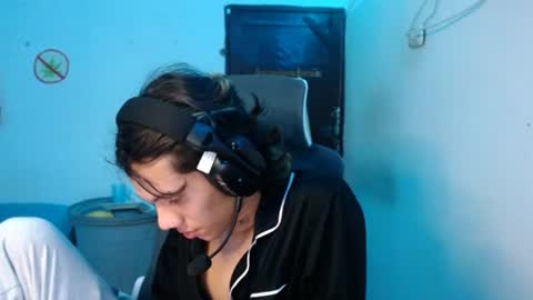 Snapshot of andy_dan1 chatting on 07/23/26, 06:17 andy_dan1 online show from 07/23/26, 06:17
