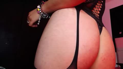 Snapshot of andy_eagleton_20 chatting on 12/15/25, 08:35 andy_eagleton_20 online show from 12/15/25, 08:35